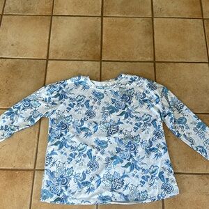 Tuckernuck Sport performance long sleeve paisley print top